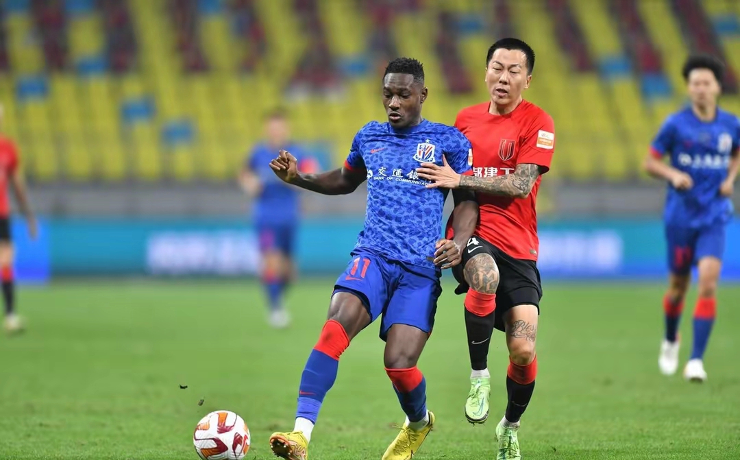 爱游戏体育网页版-包含集结日成都蓉城备战CBA常规赛上海申花围绕欧联战术微调，网友：芝加哥公牛冲刺阶段远射贴柱的词条